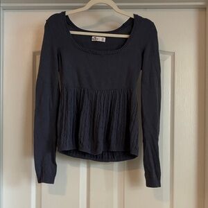 Viral TikTok BellaSwan Hollister Peplum Fitted Sweater Size Small